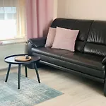 Cosy House In The Heart Of The Center!